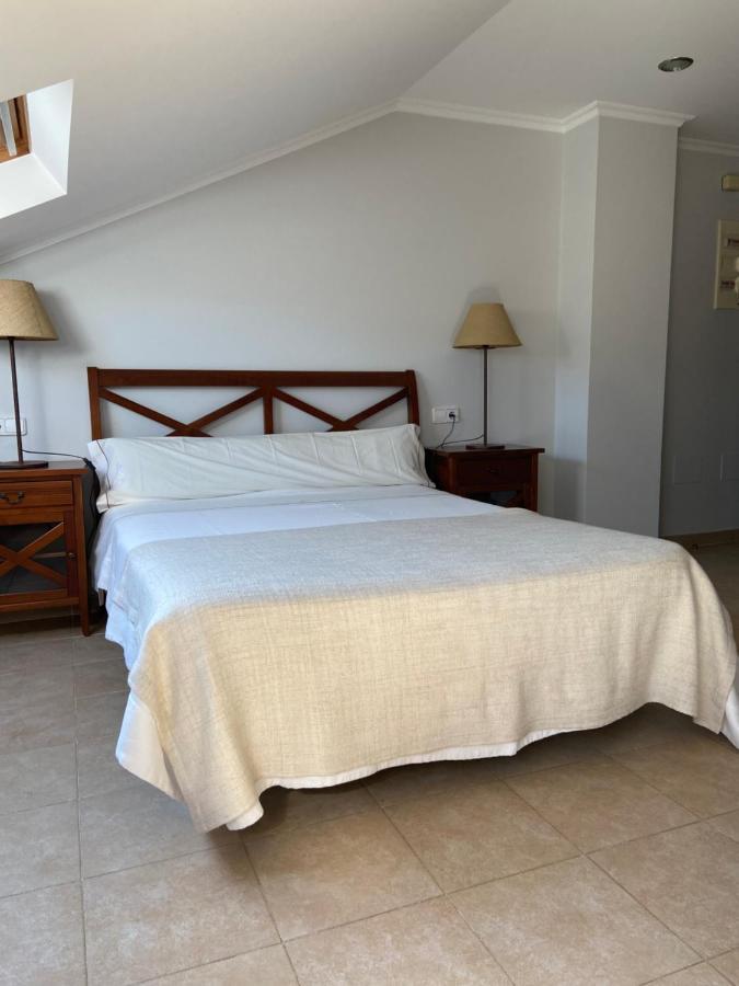 Apartamentos Casa Ameiros San Vicente do Grove Esterno foto